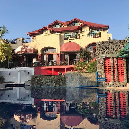 Ang Tahanan Ni Aling Meding Hotel And Restaurant San Pablo Bagian luar foto