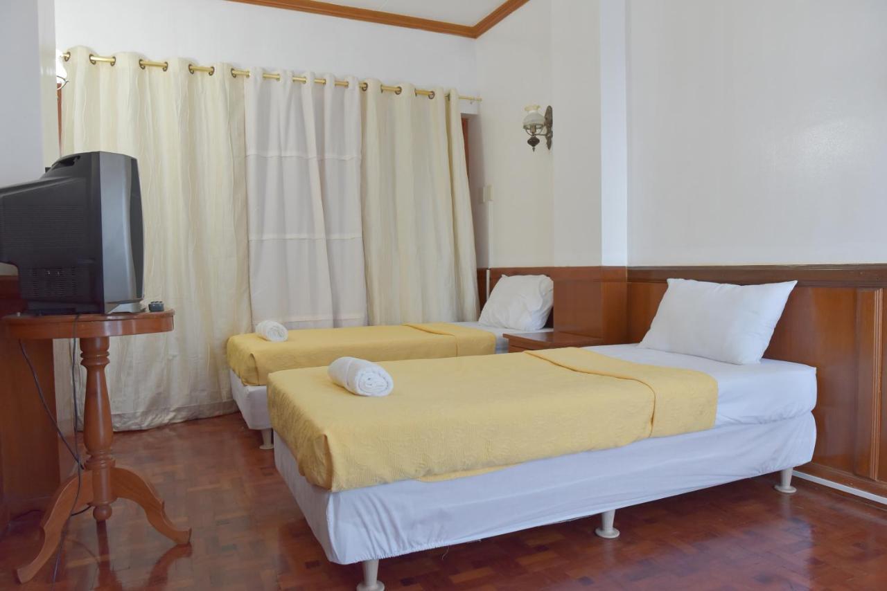 Ang Tahanan Ni Aling Meding Hotel And Restaurant San Pablo Bagian luar foto